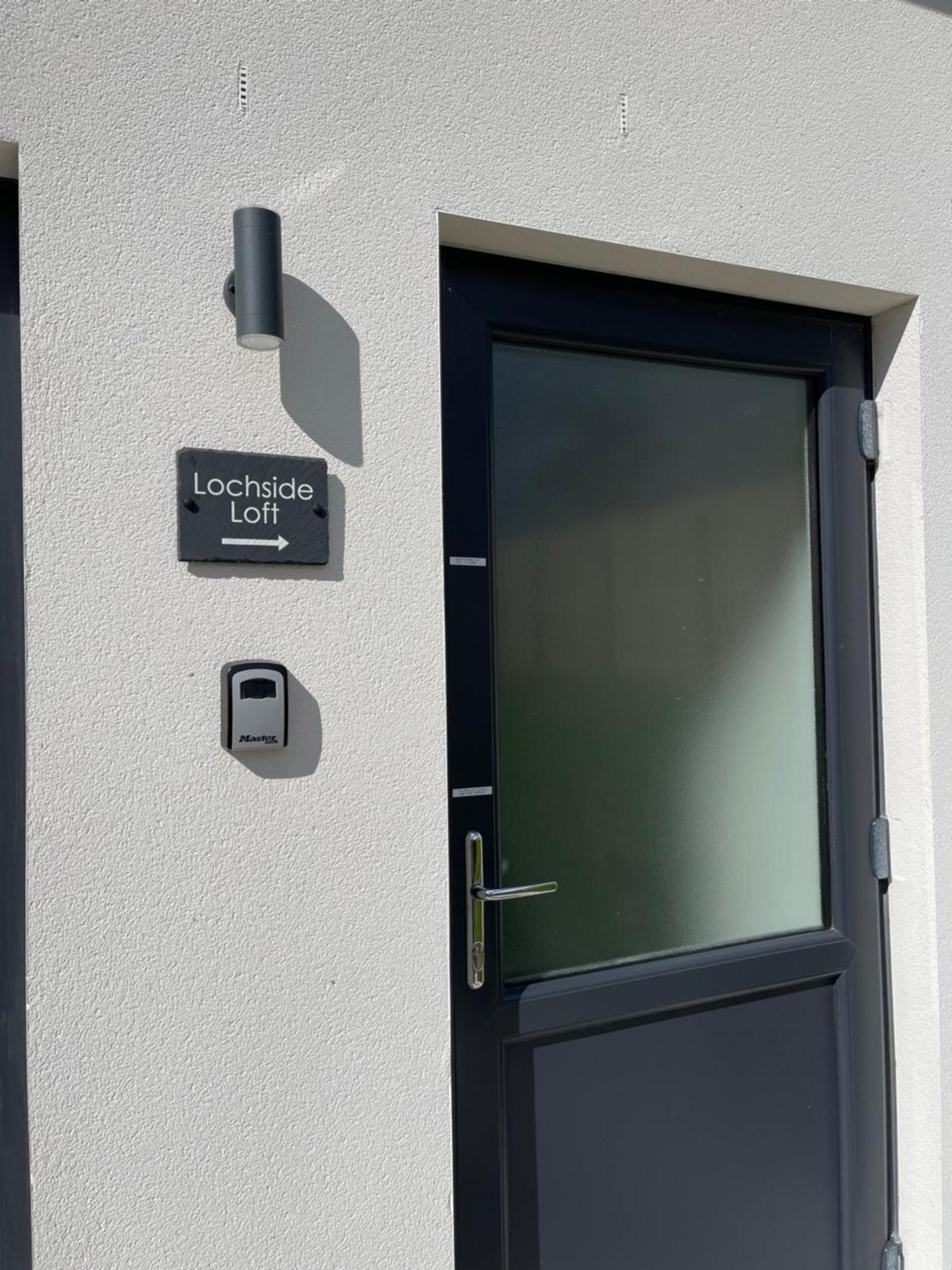 Lochside Loft - Self Catering Apartment For 2 In A Great Location For Inverness Airport And Both Cabot Highlands & Nairn Golf Courses Exterior photo